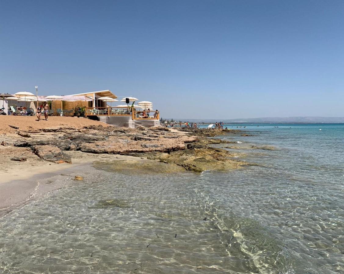 Willa Casa Lina Con Terrazza Canicattini Bagni Zewnętrze zdjęcie