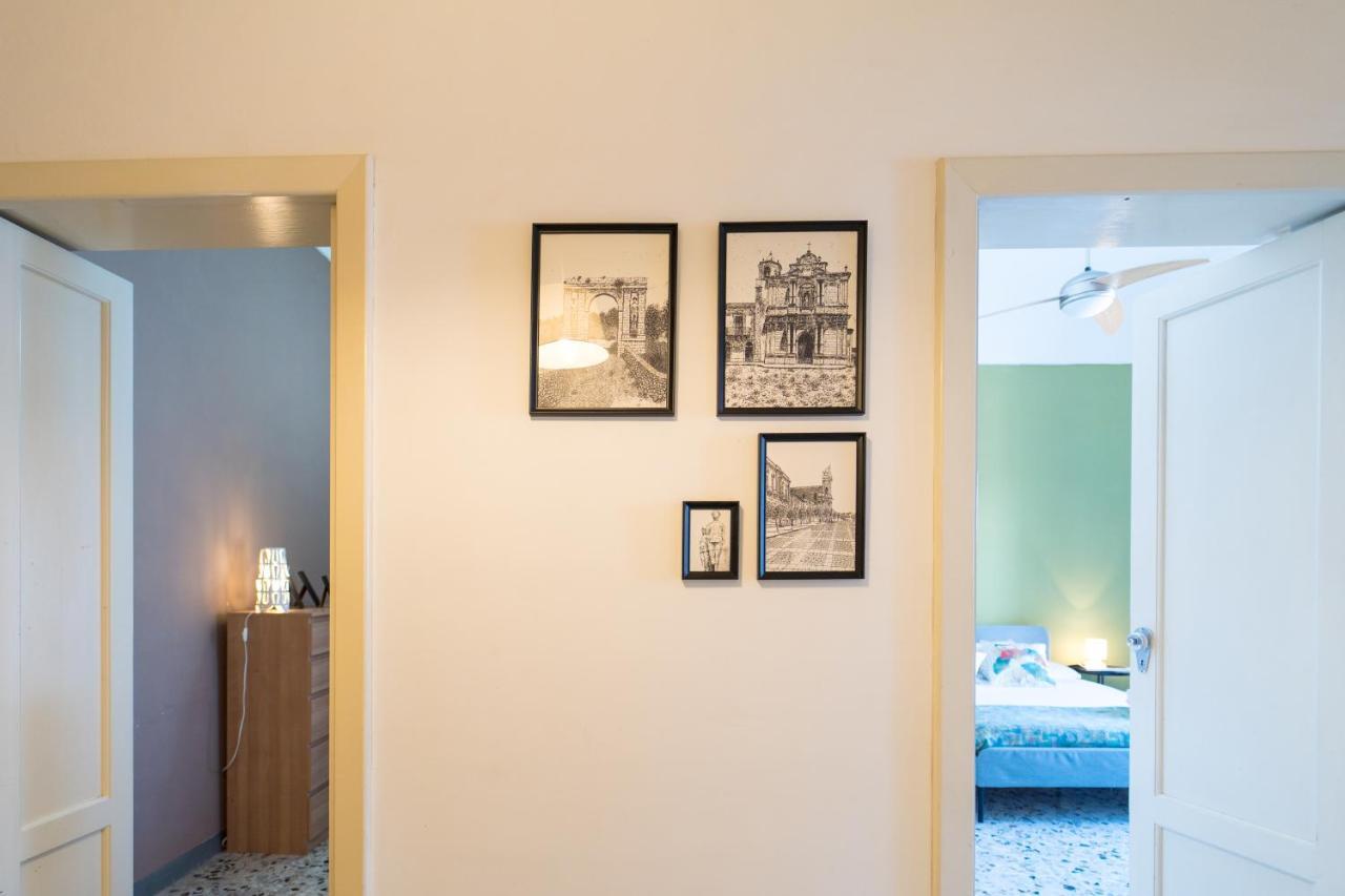 Willa Casa Lina Con Terrazza Canicattini Bagni Zewnętrze zdjęcie